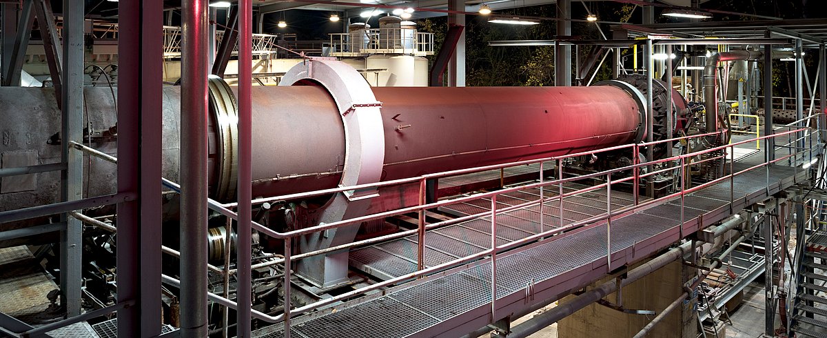 Large rotary kiln GDO at IBU-tec used for tolling services or contract manufacturing as well as process trials and scale-up in thermal processing