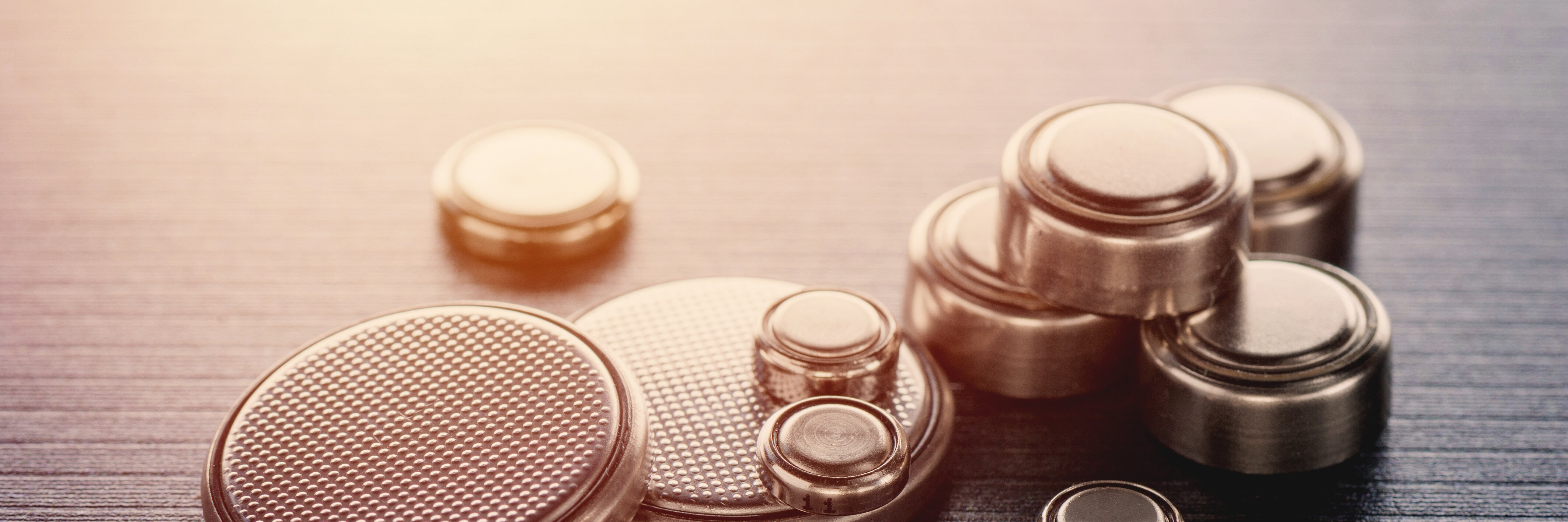 Battery button cells picture for IBU-tec E chemistry laboratory
